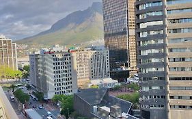 Icon Self Catering Apartment In Cape Town Near Waterfront And Cticc